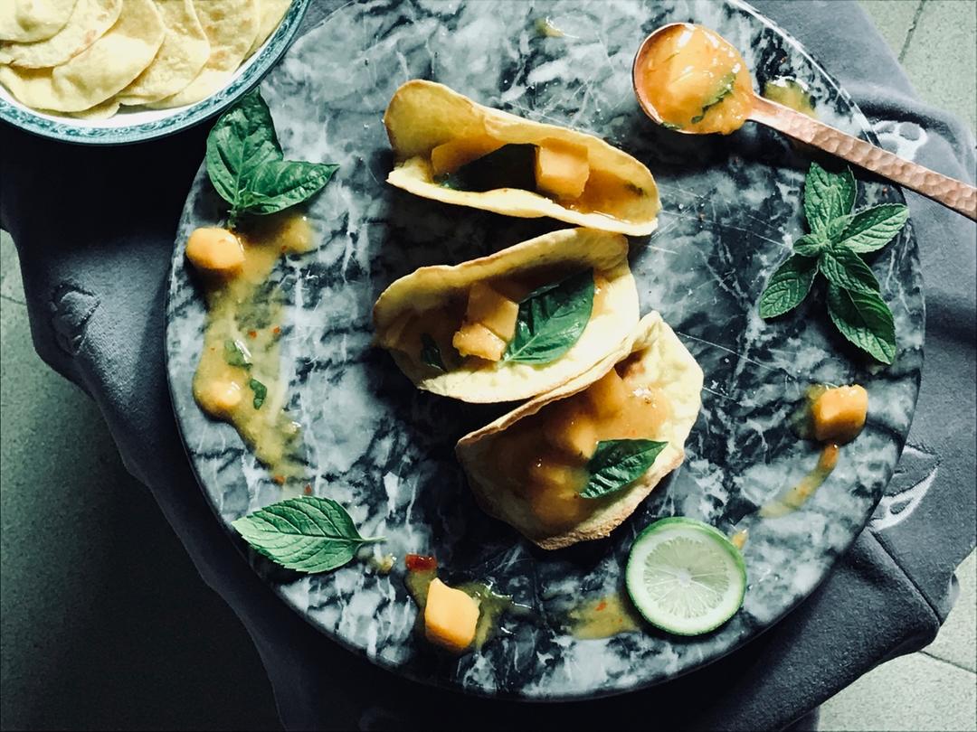 能装一切的U型墨西哥玉米塔可饼Taco