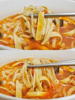减脂美食番茄豆皮汤🙋连喝三天了还没腻的做法 步骤4