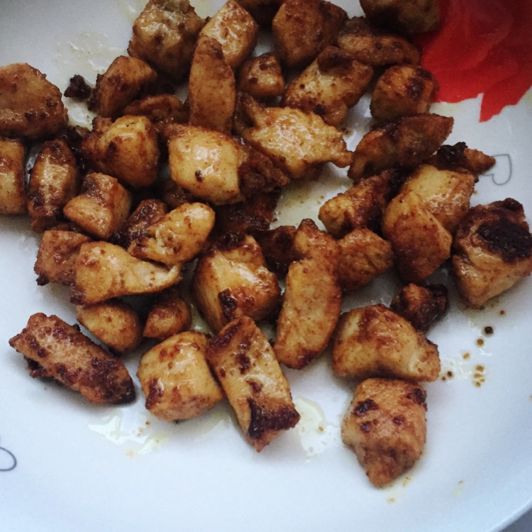 孜然鸡肉粒