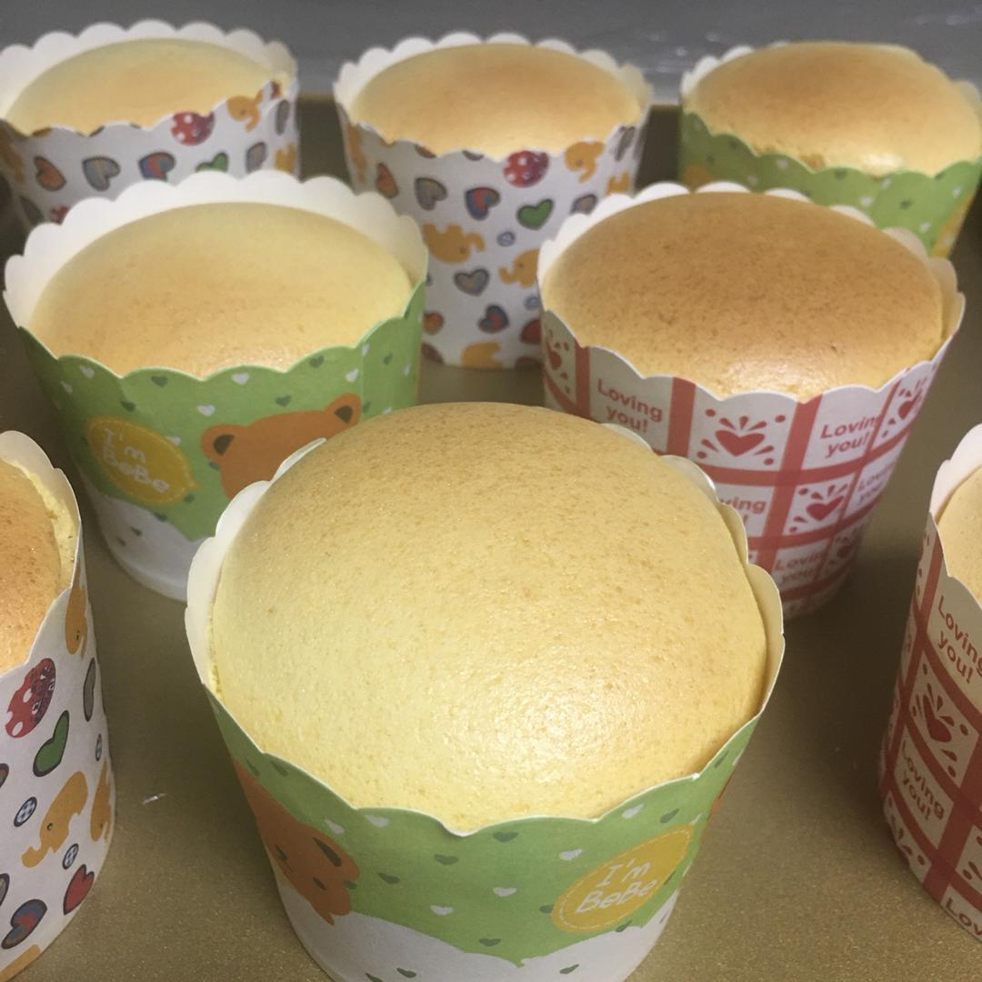 炼乳纸杯蛋糕
