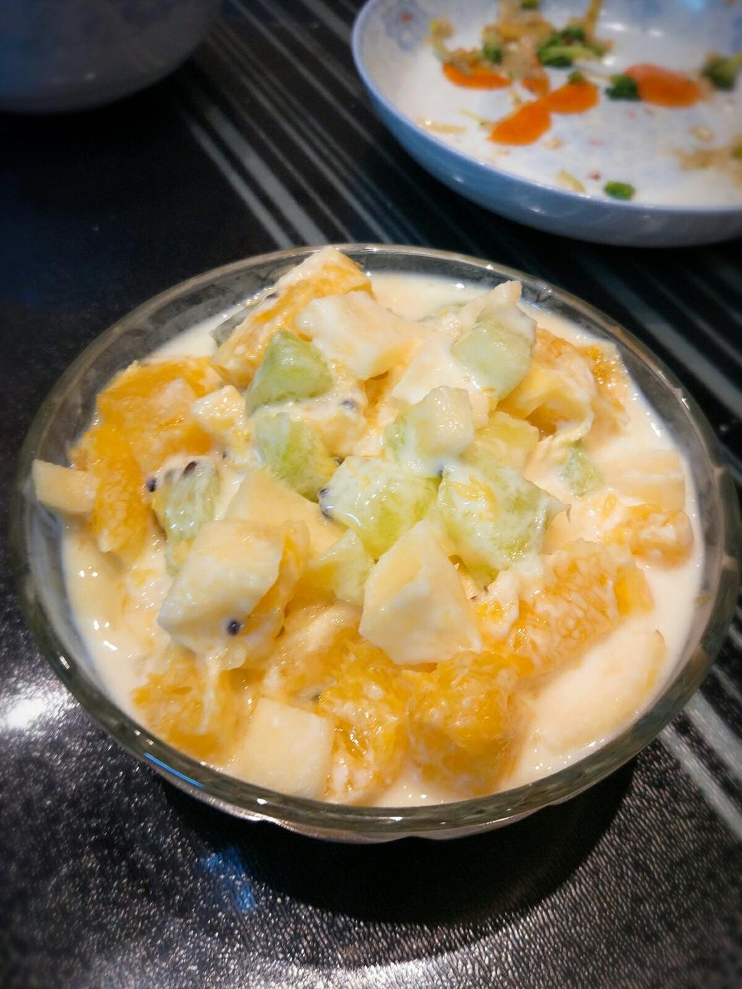 水果捞 小花朵c做的水果捞 赞 草莓,芒果,蓝莓,香蕉,苹果,奇异果,火龙