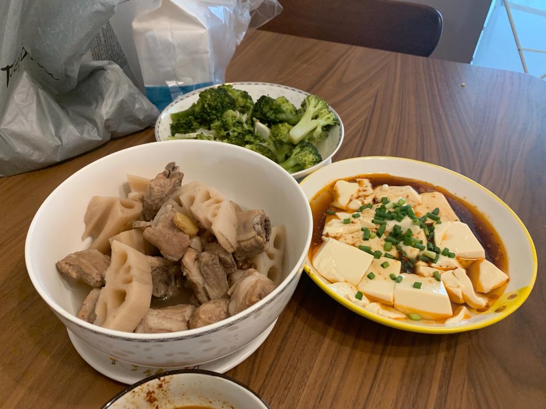 排骨莲藕汤