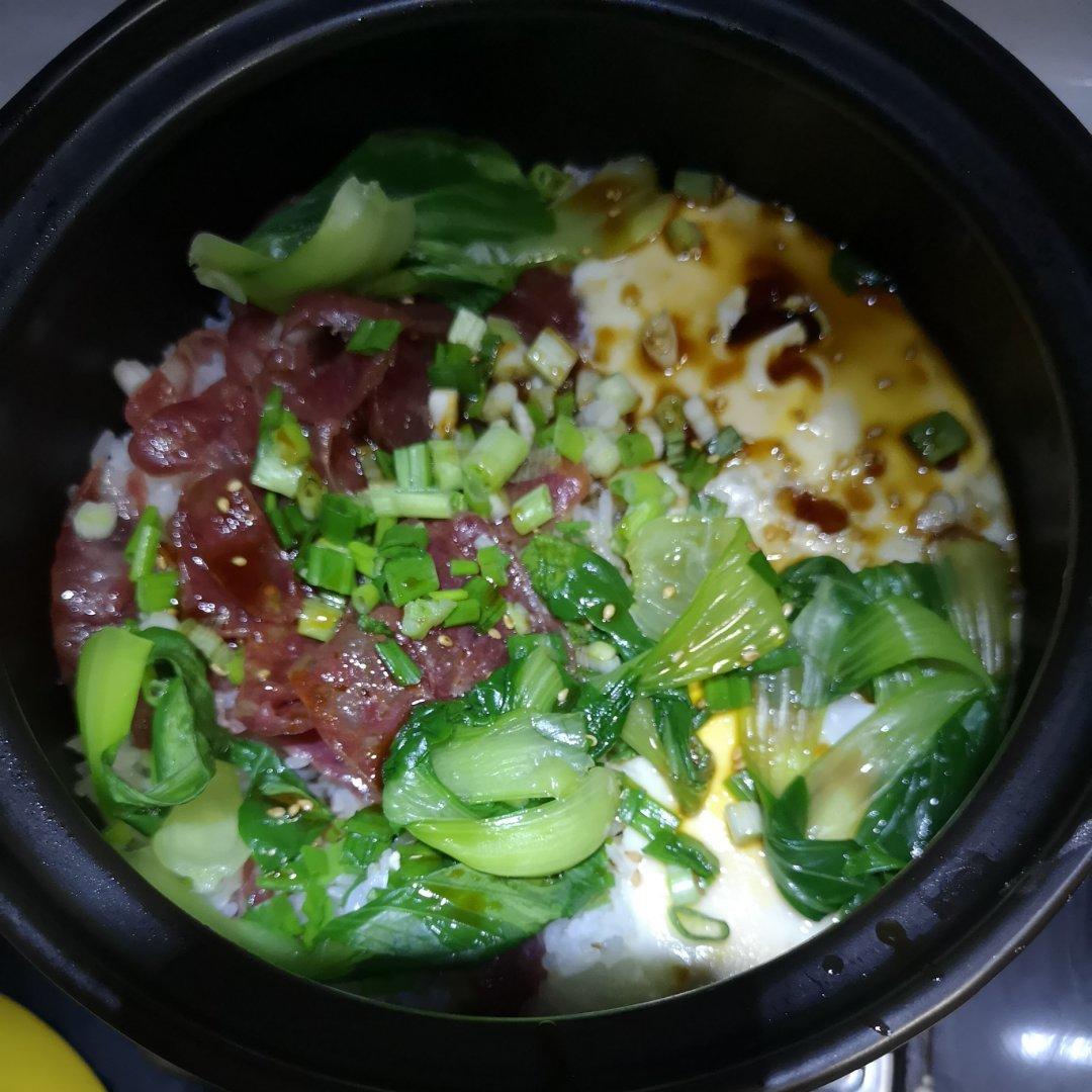 广式腊肠砂锅饭