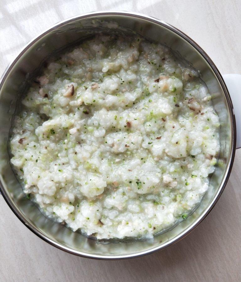 宝宝辅食鸡肉香菇青菜粥