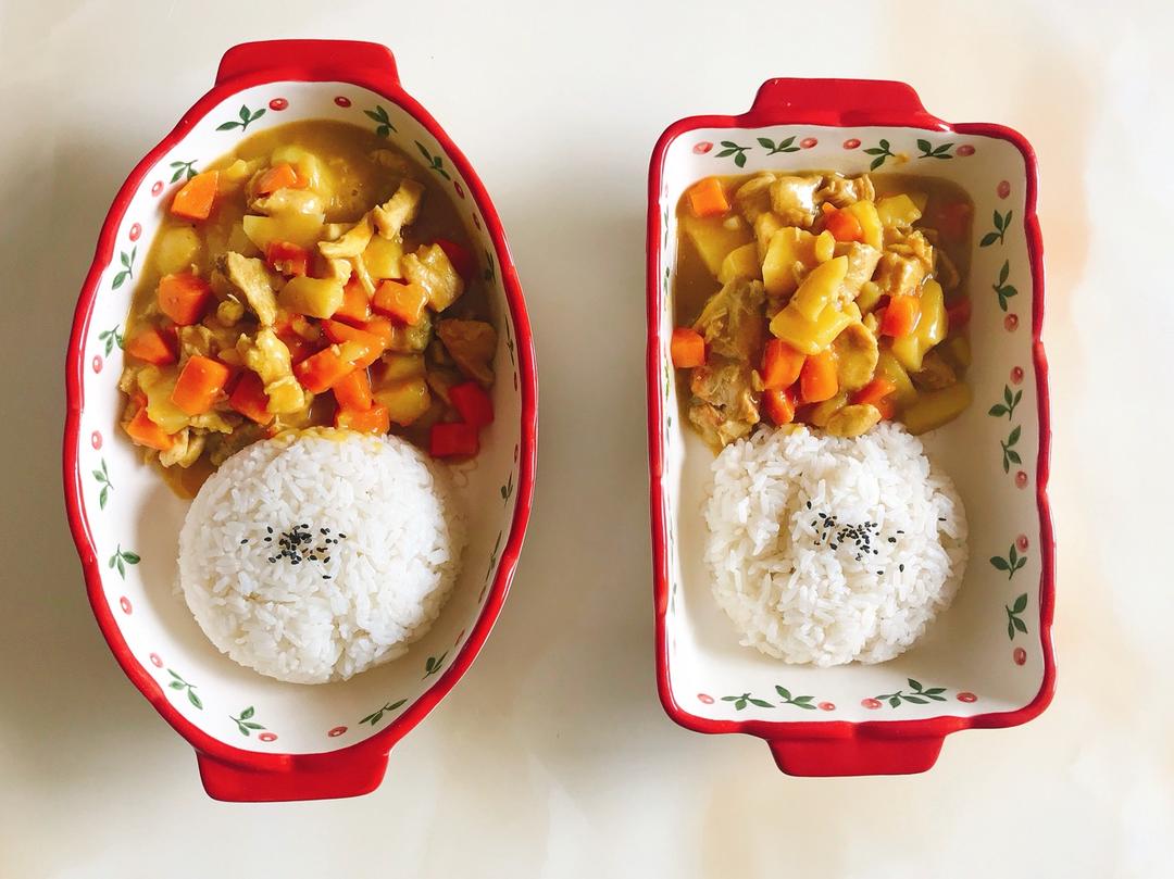 咖喱鸡肉饭（附米饭整形小方法）