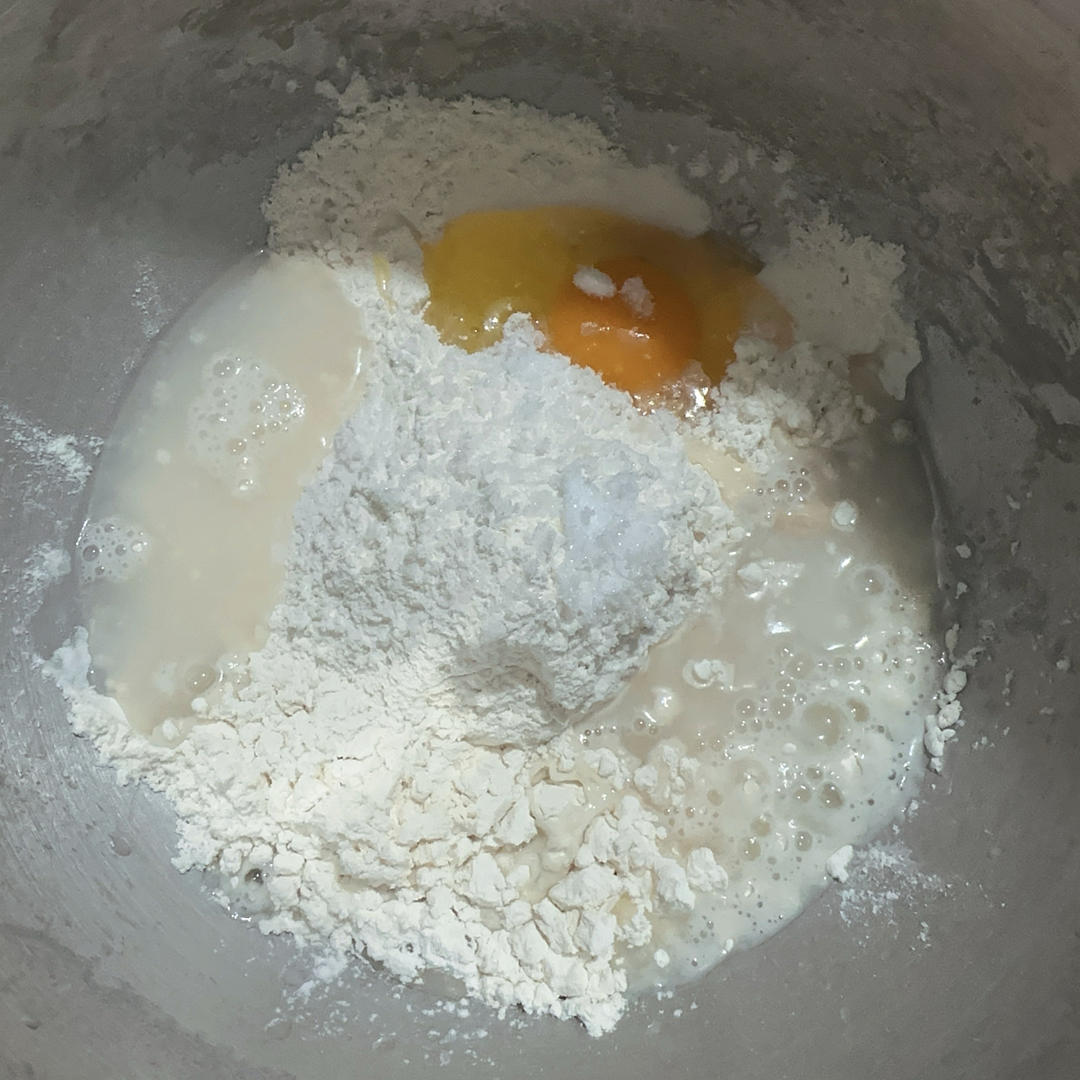 纯奶手撕吐司的做法 步骤1