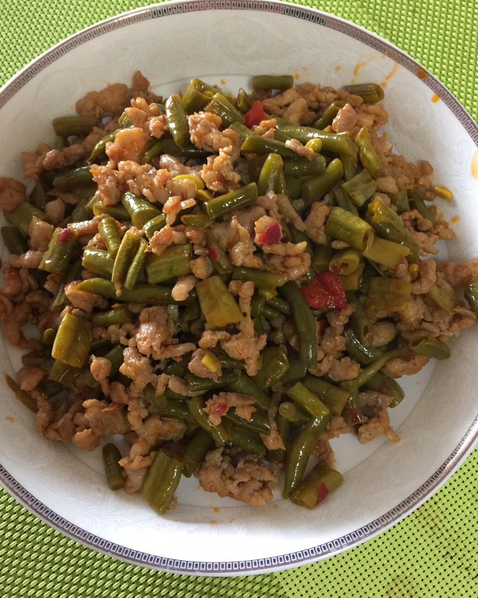 酸豆角炒肉末