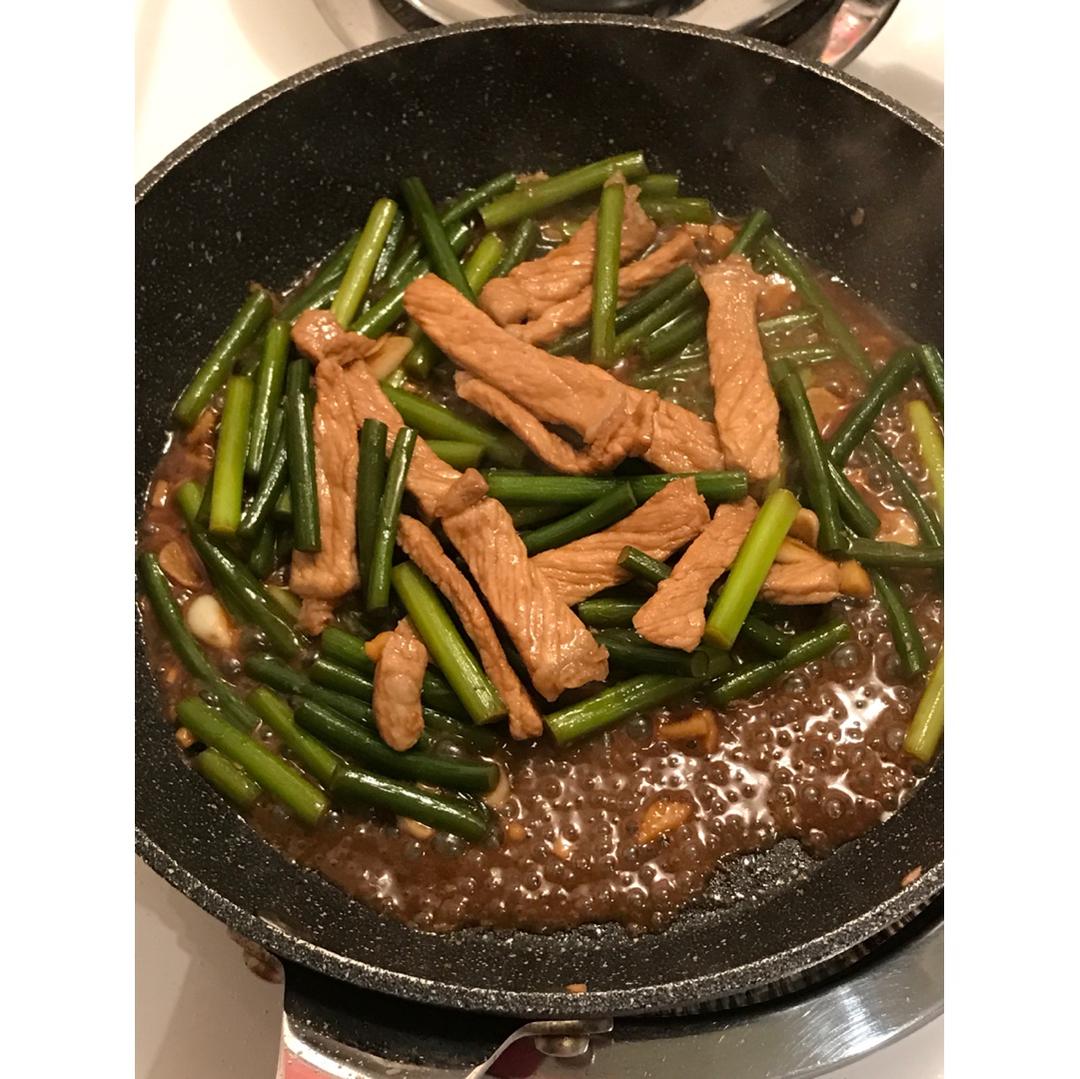 肉丝炒蒜苗