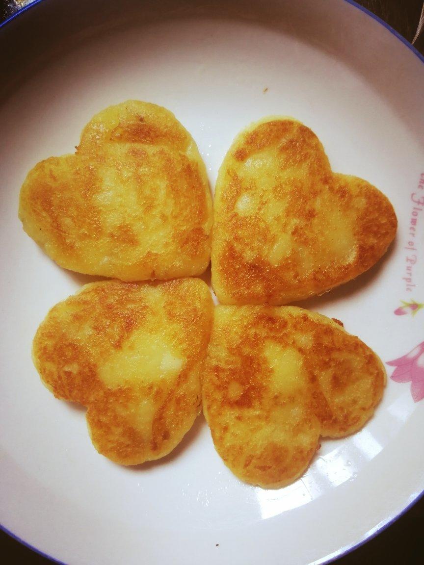 不开裂，隔夜也不会变硬的红薯饼