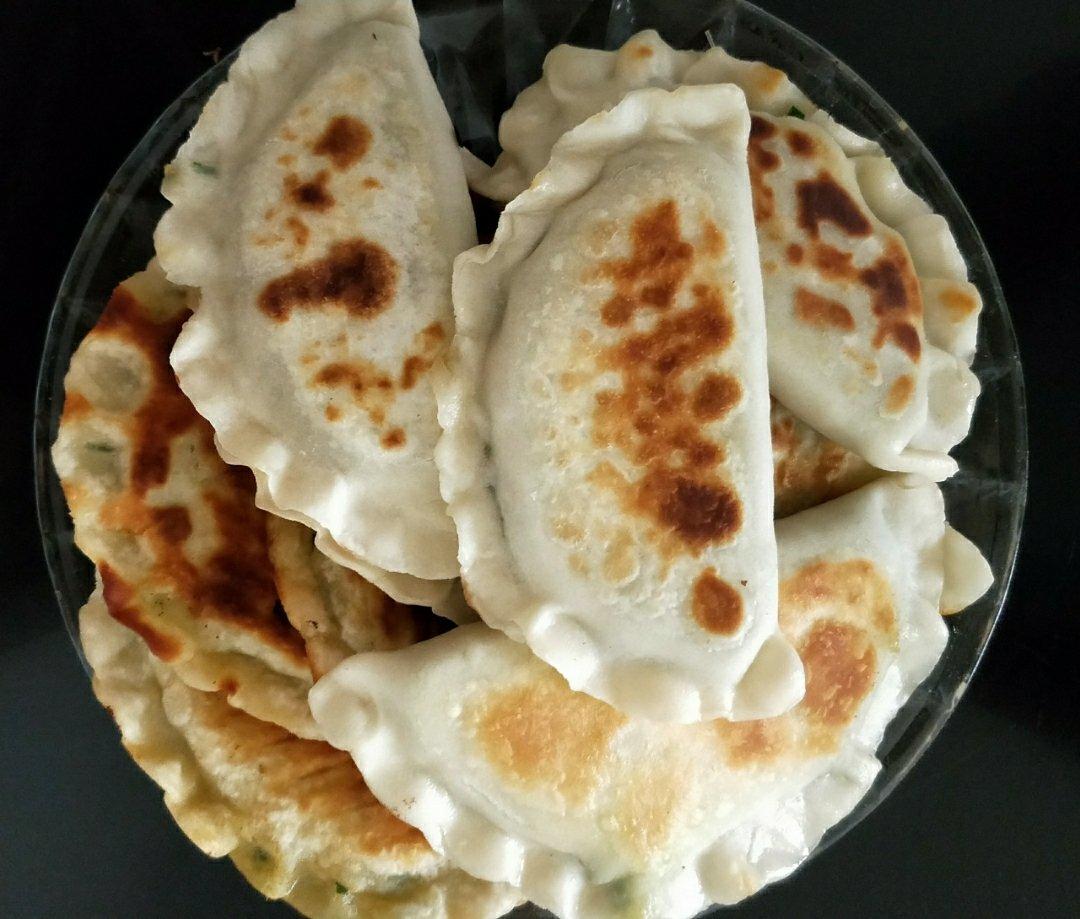 韭菜盒子 Chinese Leek and Egg Pasty