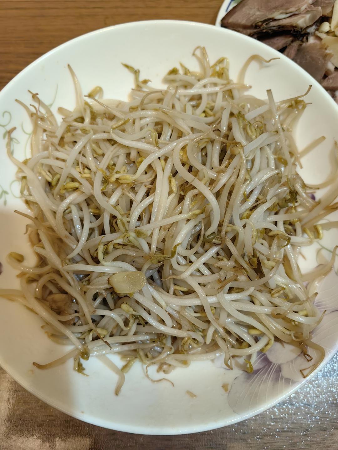 酸辣脆爽的炒豆芽