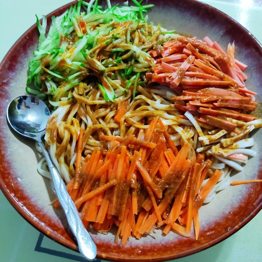 麻酱拌面麻辣风味