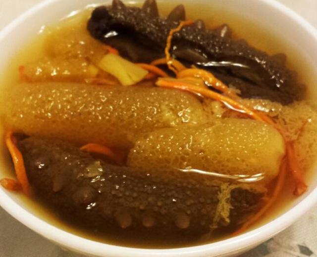虫草花竹荪海参汤的做法