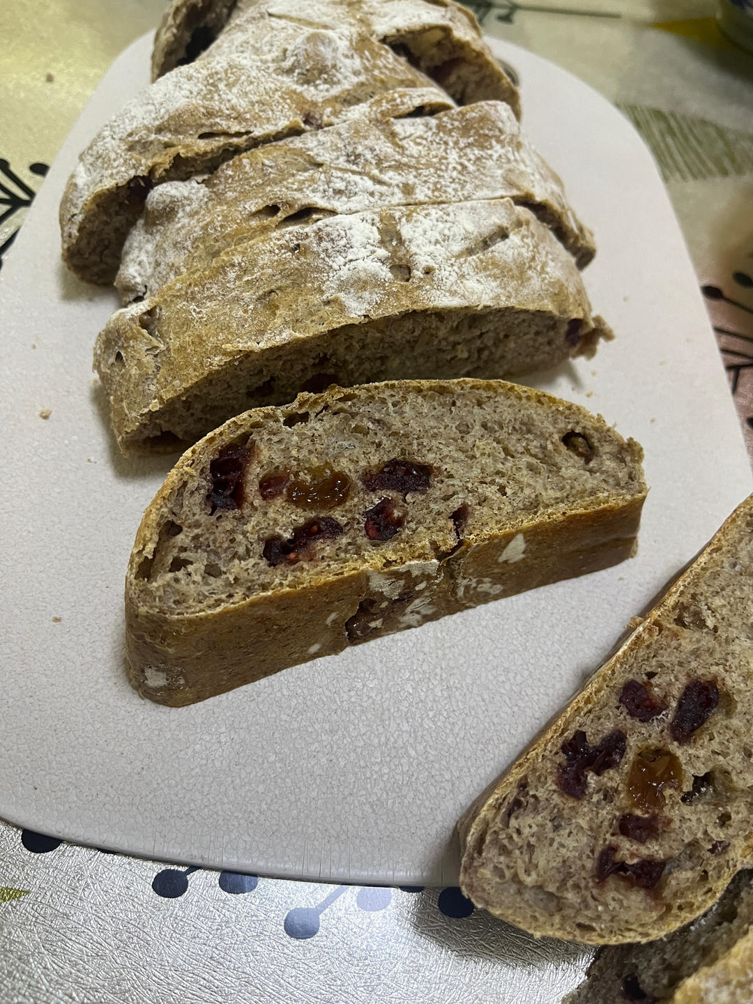 全麦坚果蔓越莓欧包~隔夜发酵