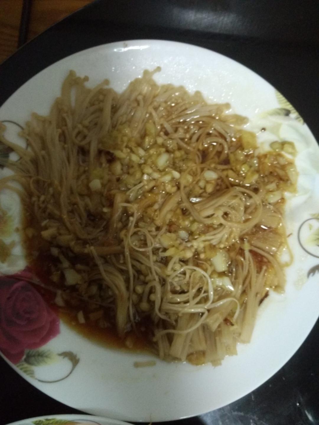 蒜蓉蒸金针菇