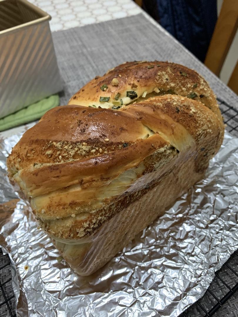 香葱肉松手撕吐司