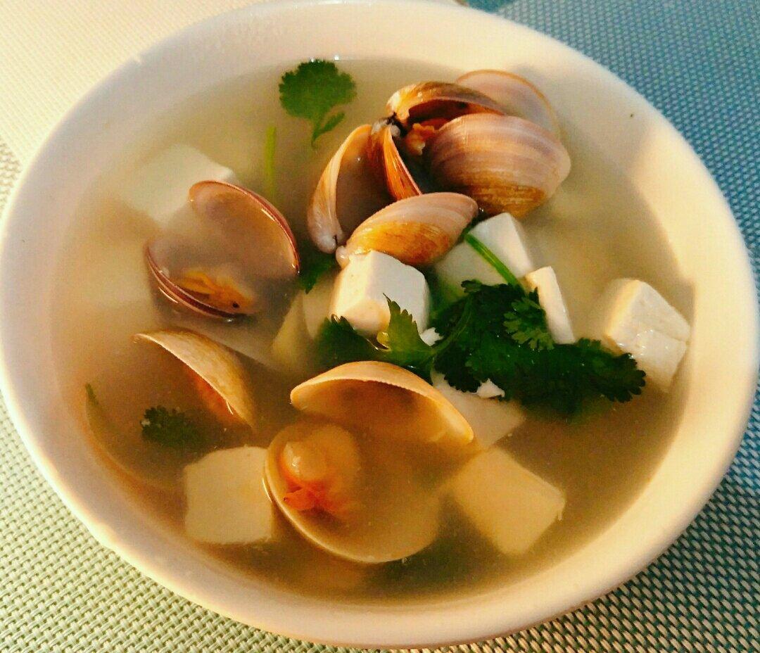 淑琴琴琴做的蛤蜊豆腐汤