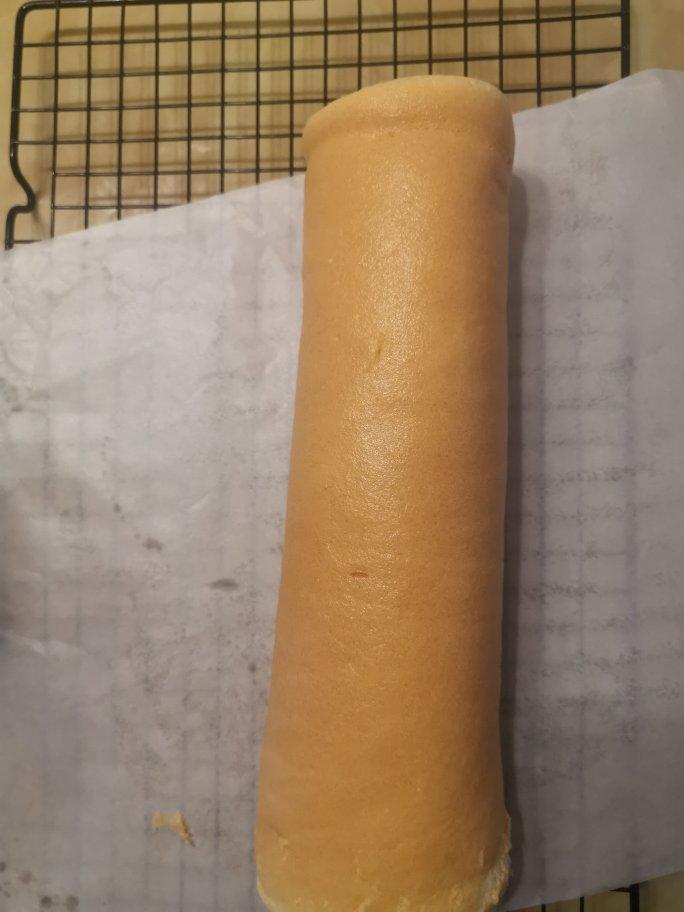 超详细的瑞士卷奶油蛋糕卷原味蛋糕卷的制作方法 饱满不掉皮不开裂（附模具换算方法）