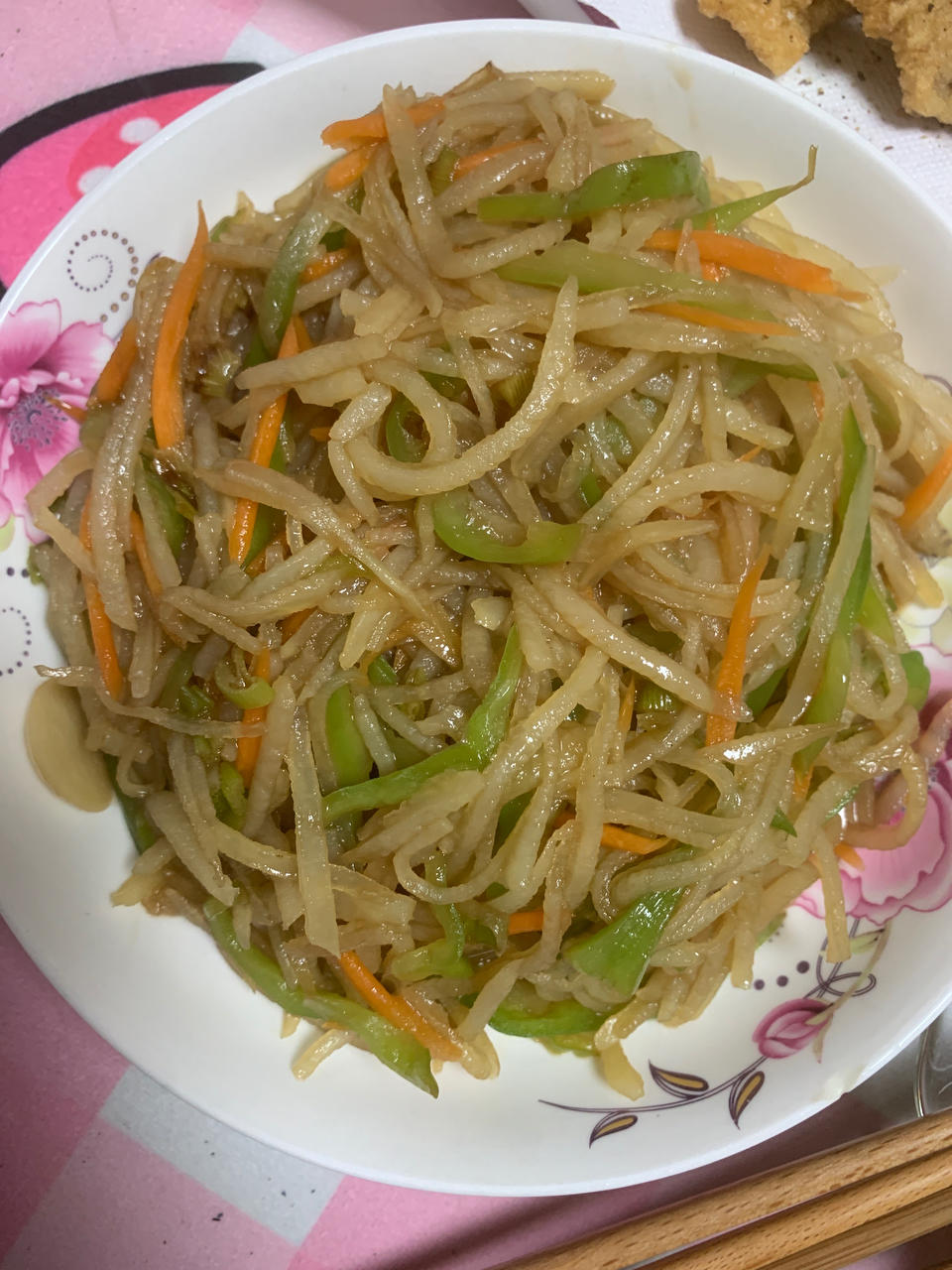 queen_妮妮做的在家也能做出馆子味儿的醋溜/炝炒/酸辣土豆丝(就是那