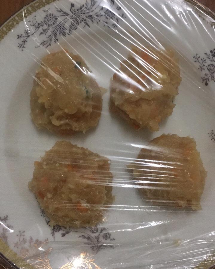 煮出来的胡萝卜鸡肉丸-超Q弹