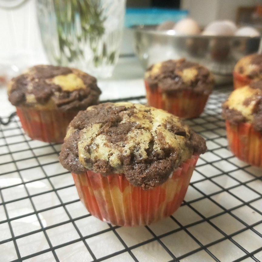 巧克力酥顶玛芬蛋糕 Choc Chip Muffins