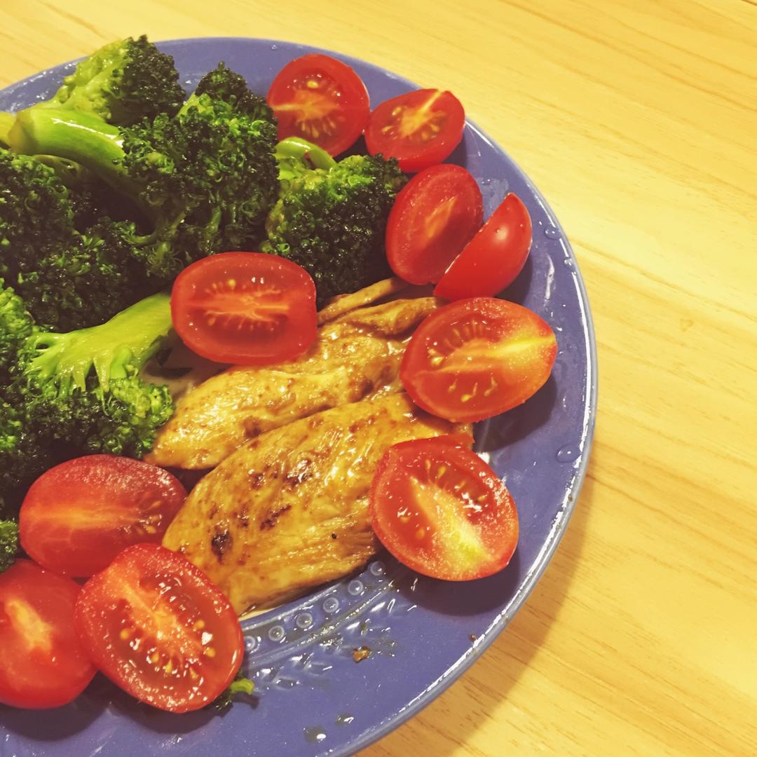 蚝油煎鸡胸肉（真的只要腌了就炒鸡嫩！（新增微波式