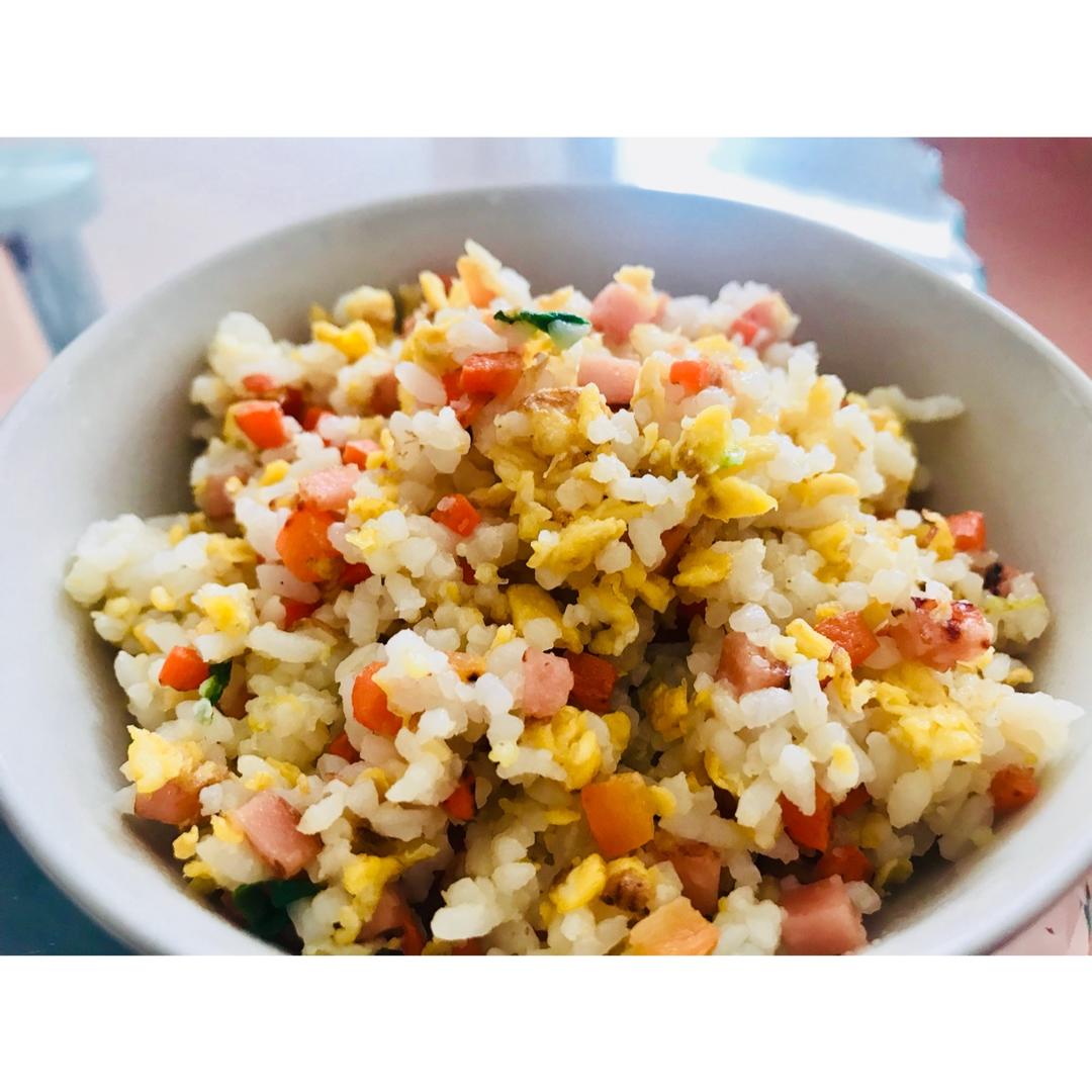 家常蛋炒饭