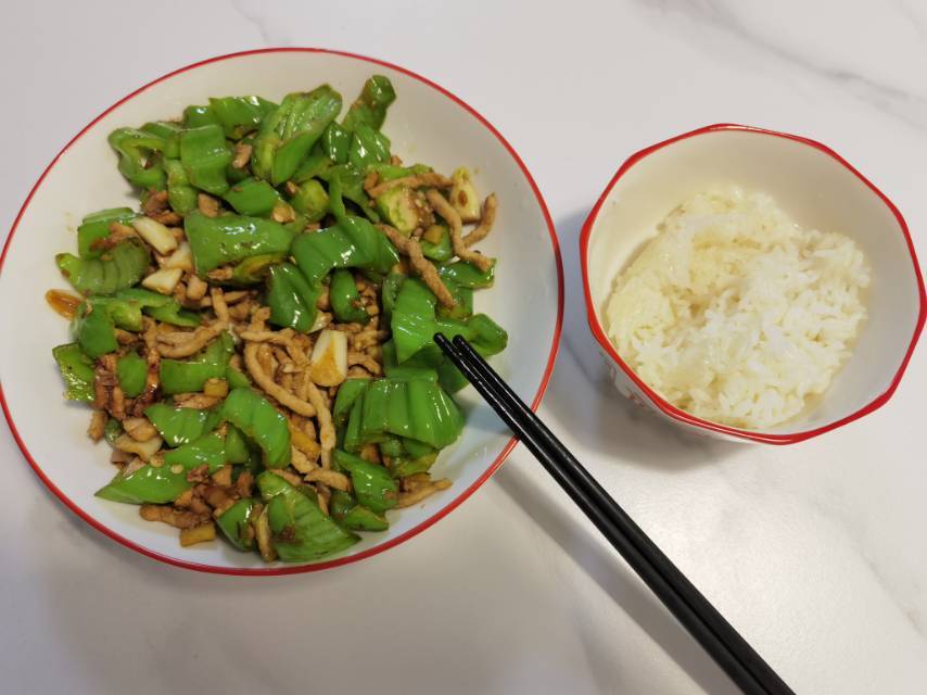 正宗辣椒炒肉