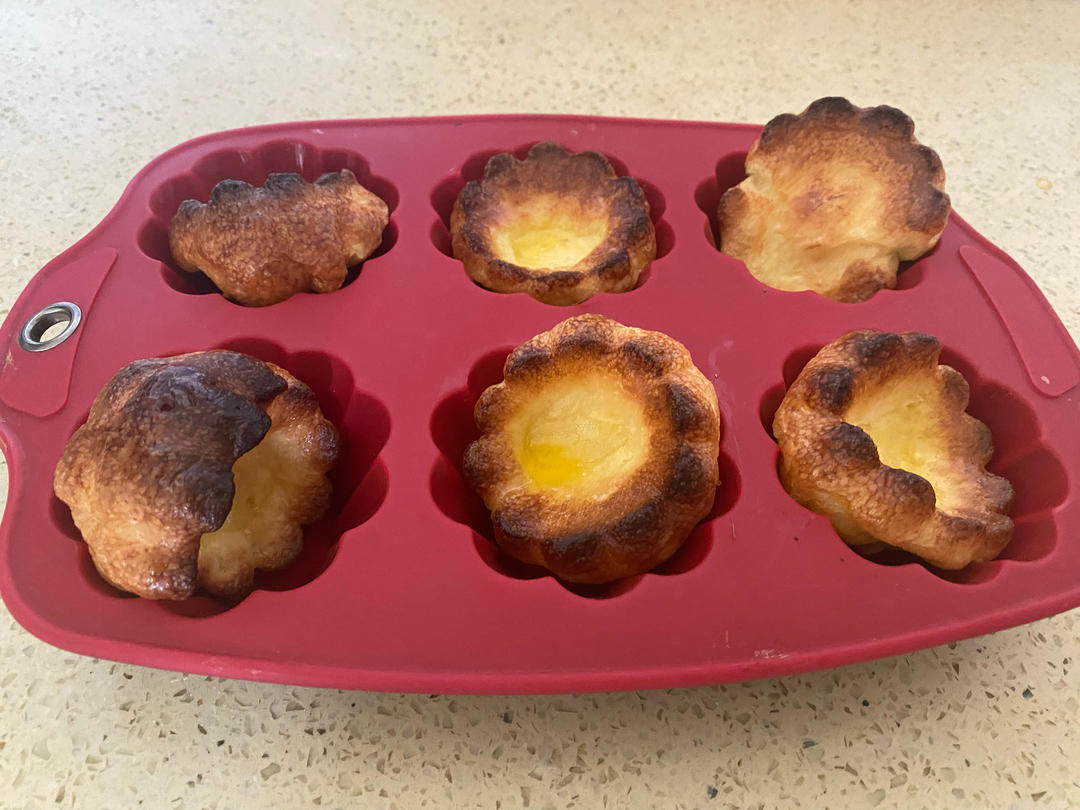 英国名菜Yorkshire pudding约克郡布丁