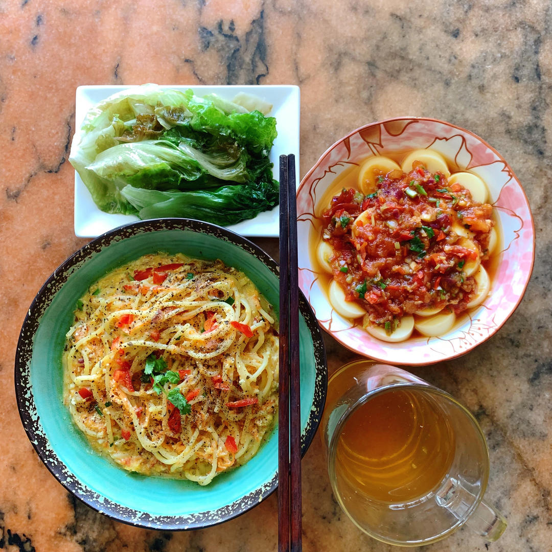 200卡以内--（伪）奶油芝士胡萝卜意面（无油）素食