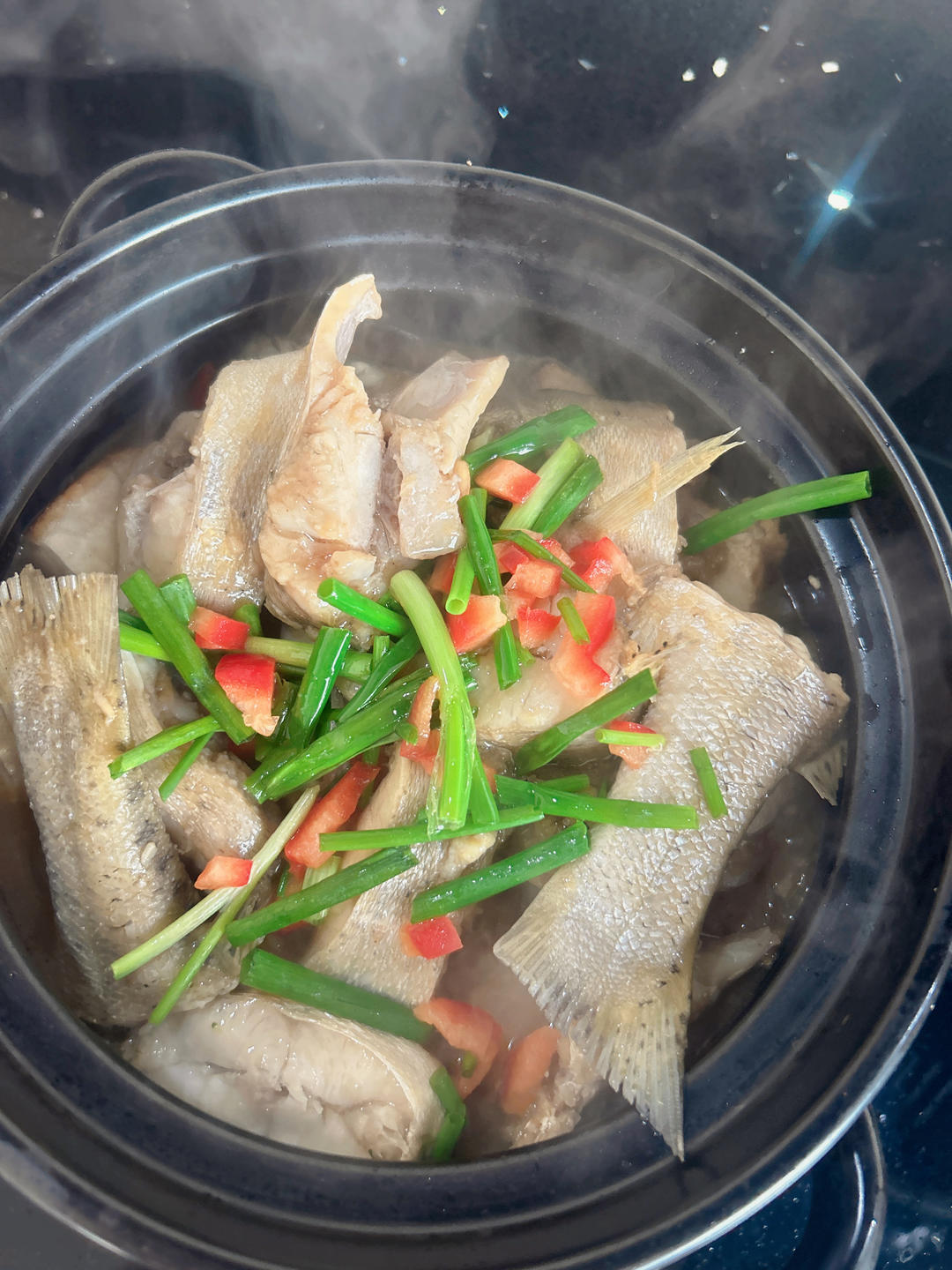 鲜嫩豆腐鲈鱼煲