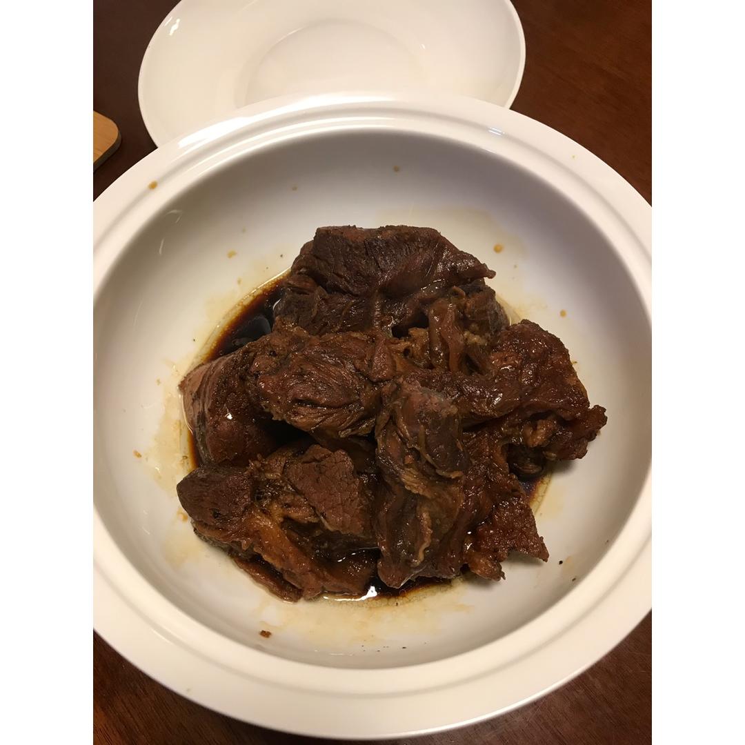 卤牛肉