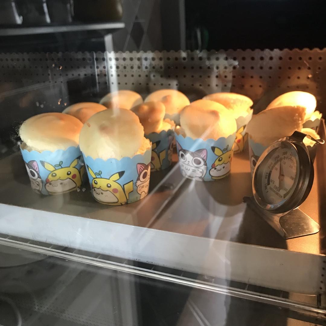 纸杯蛋糕 8寸戚风蛋糕的量