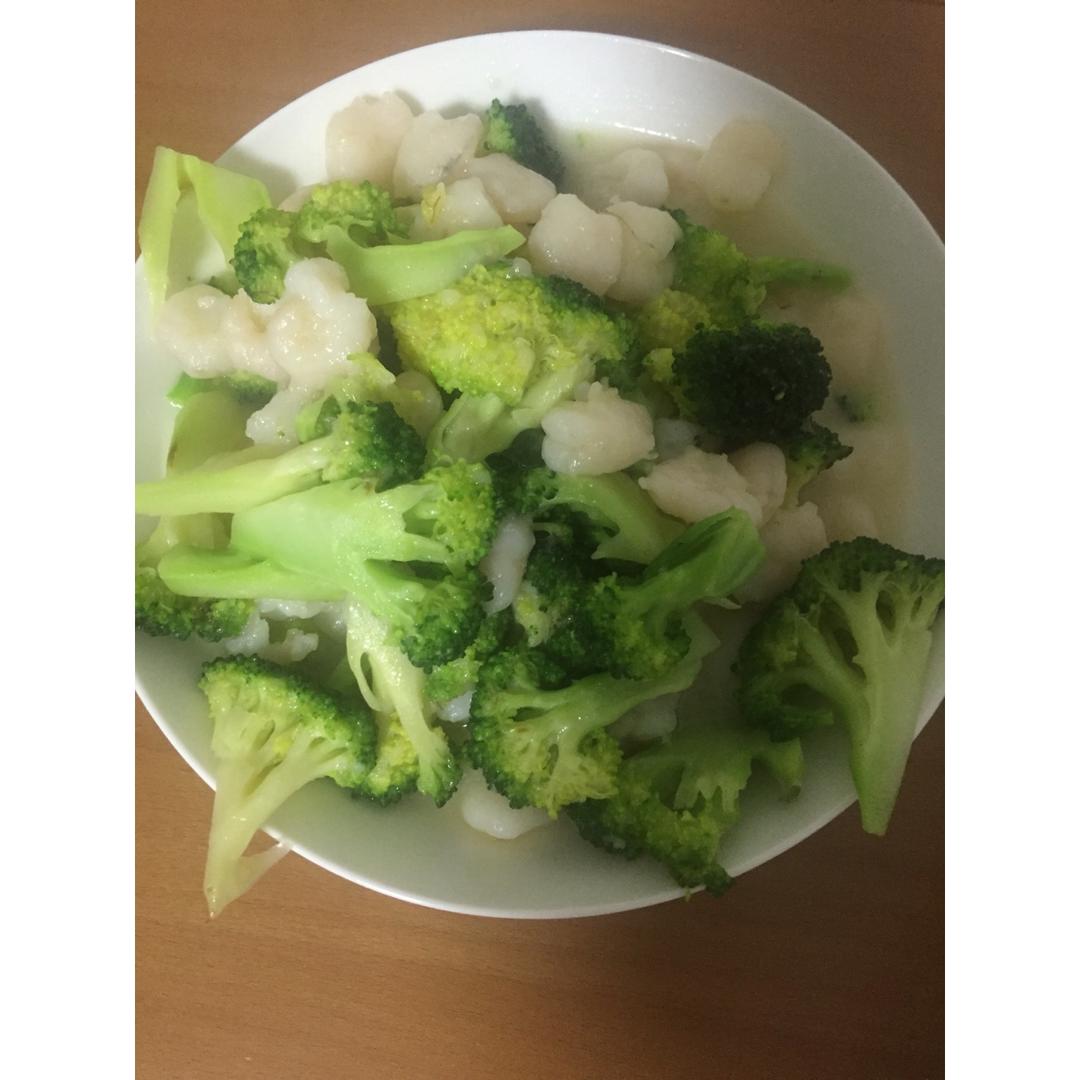 虾仁炒西兰花