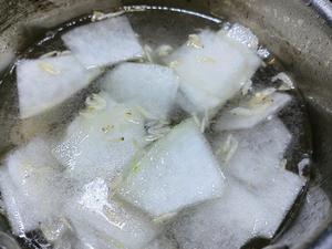 虾皮冬瓜裙带菜汤的做法 步骤4