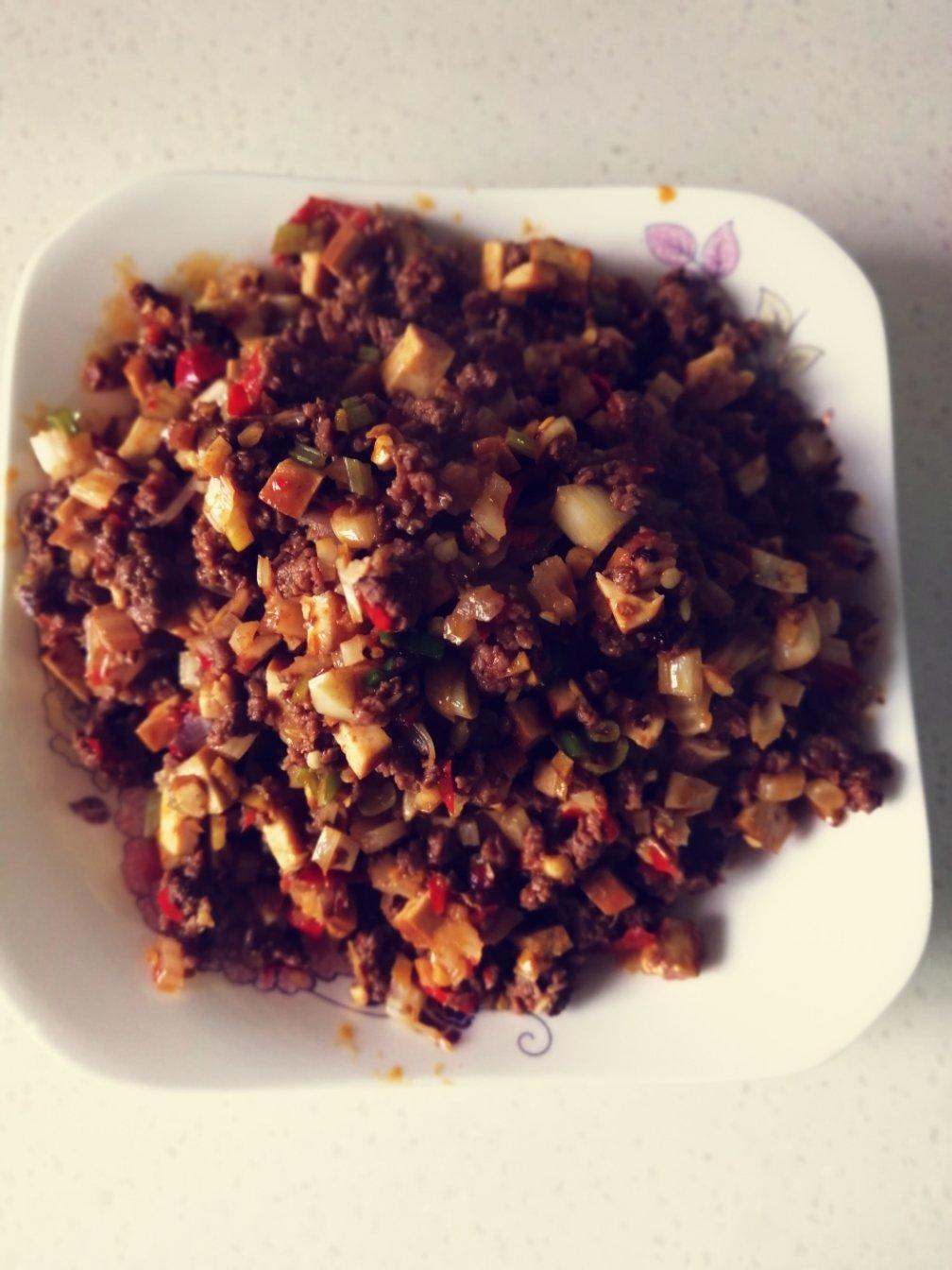 厨师长教你：“芹菜炒肉末”的家常做法，味道很赞，非常下饭