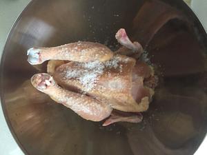 黄油海盐黑胡椒烤全鸡（圣诞烤鸡）的做法 步骤1
