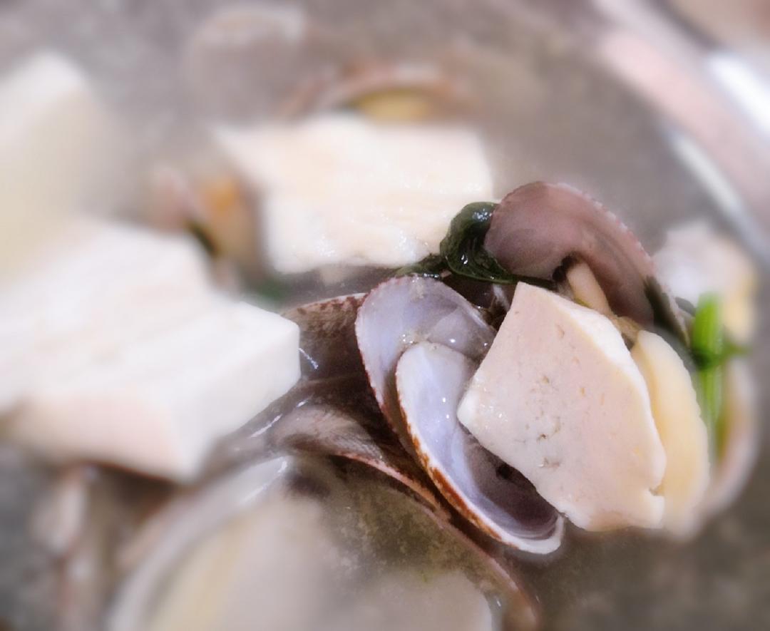 花蛤豆腐汤