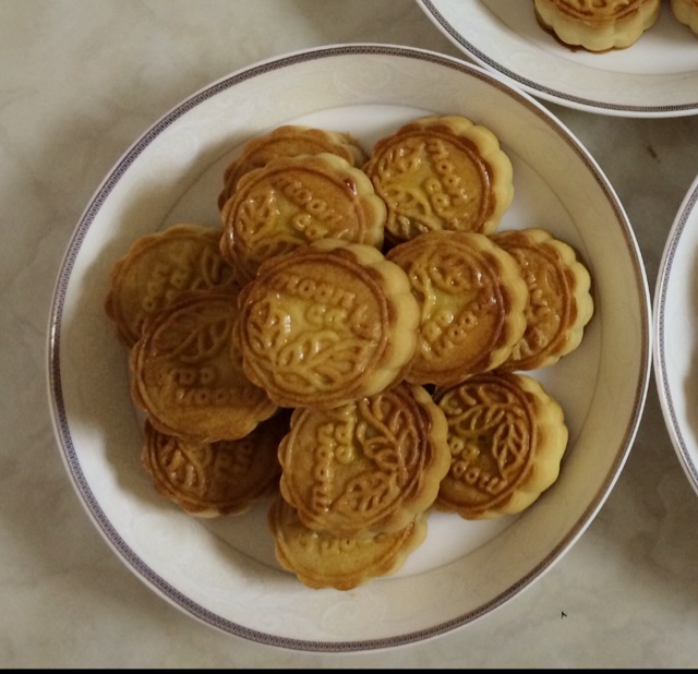 广式月饼—蛋黄莲蓉月饼