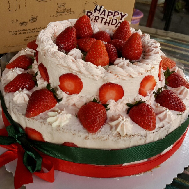 鲜奶油水果蛋糕