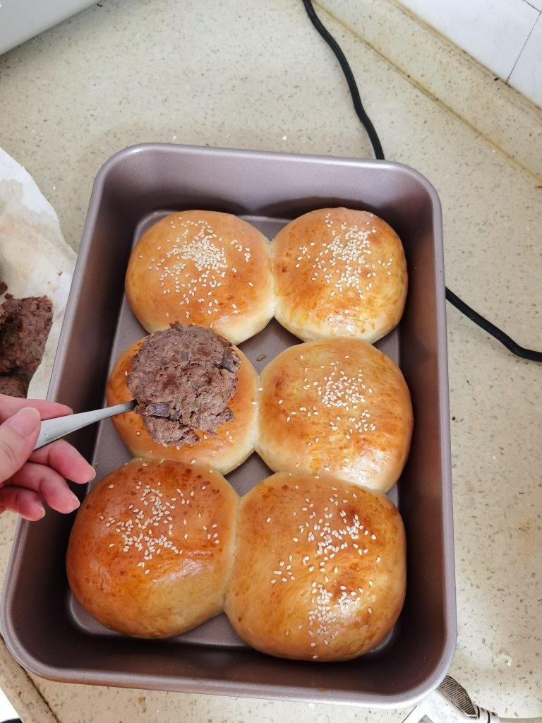 汉堡胚餐包（超百搭手揉面团-详细步骤视频）