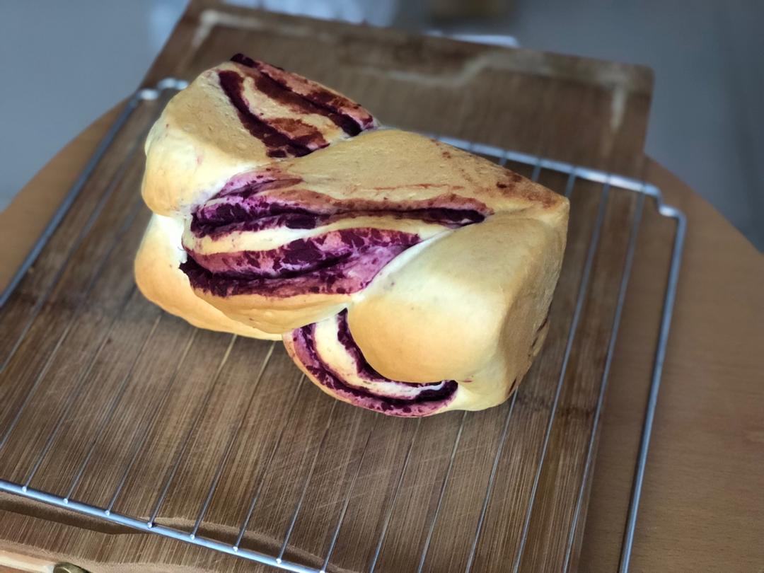 中种大理石纹紫薯吐司