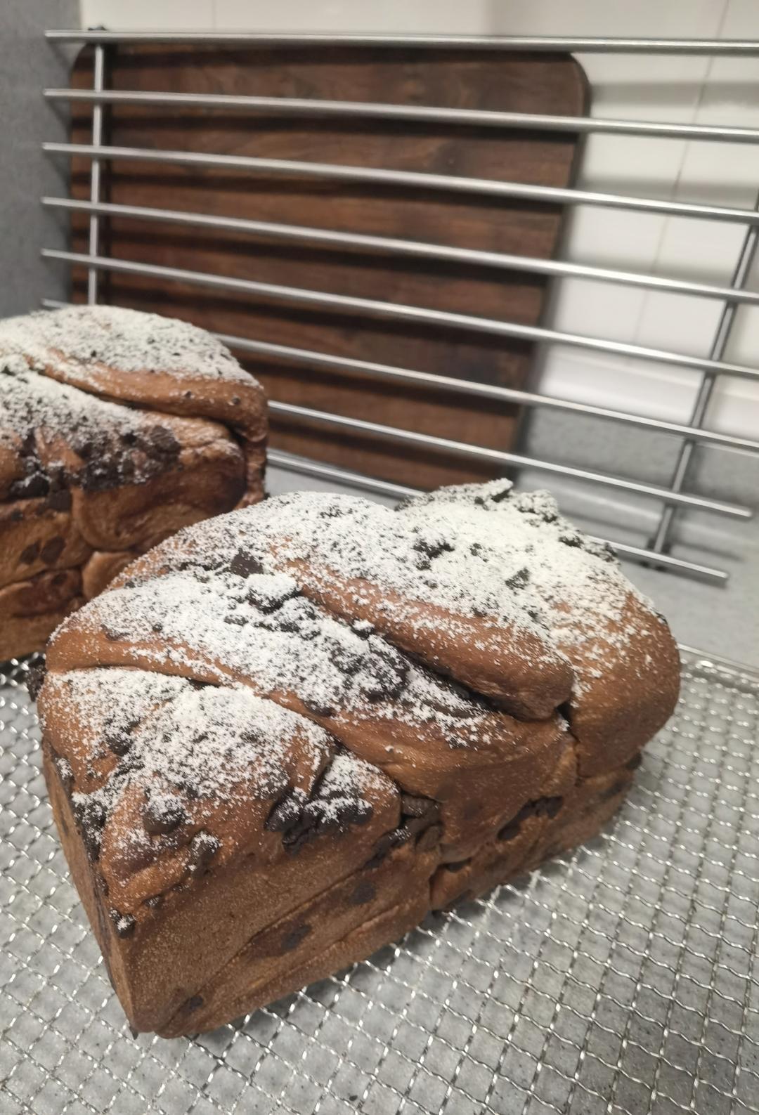 雪山巧克力吐司（巧克力奥利奥吐司面包）