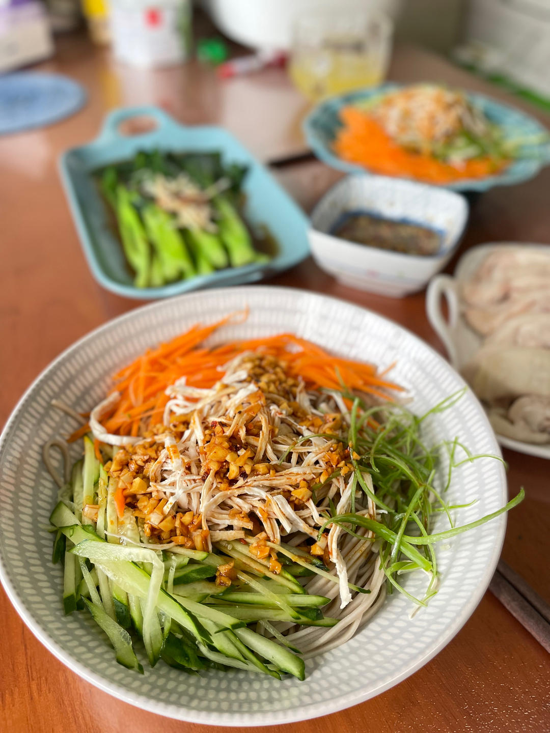 清爽鸡丝凉面