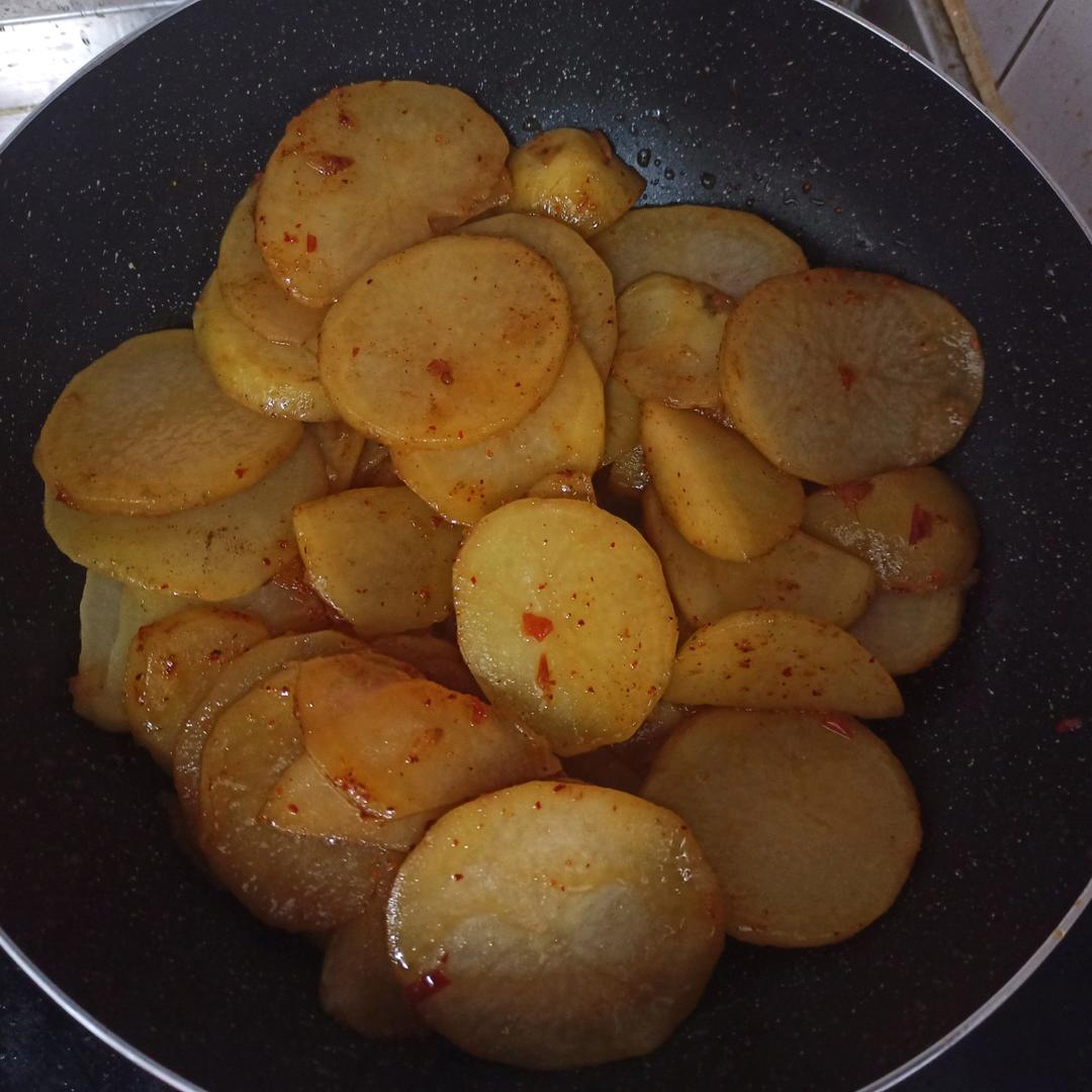 干锅土豆片