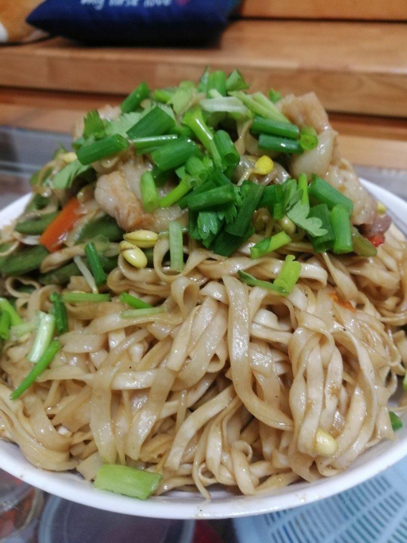 芸豆焖面（附万能的腌肉不老的办法）
