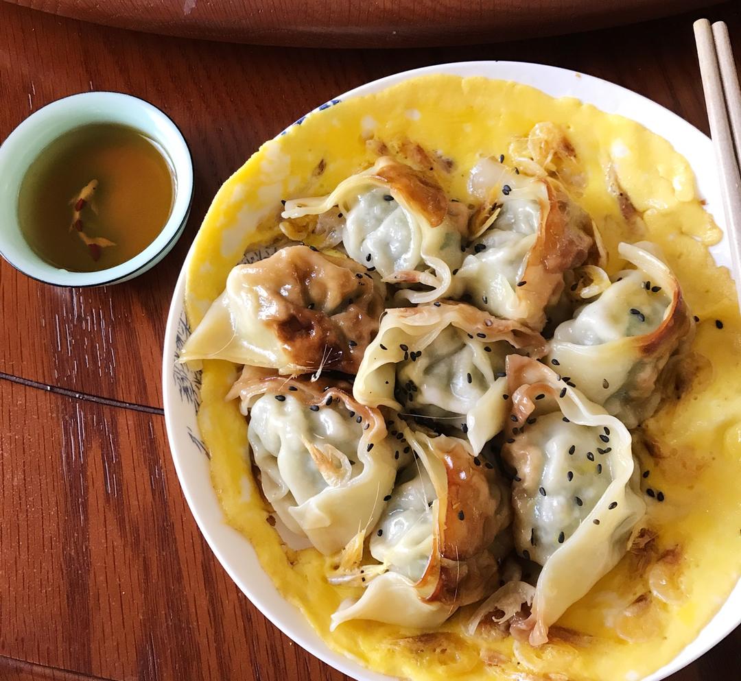 抱蛋煎馄饨