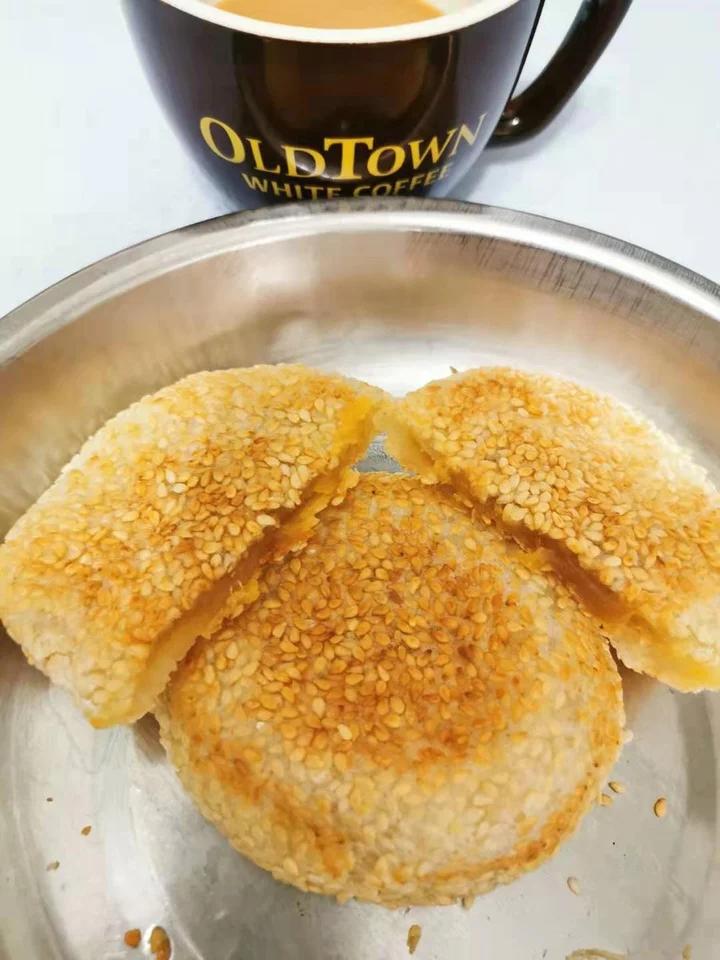 芝麻豆沙糯米饼 新手零失败 快手面食 软糯香甜 附细节视频详解