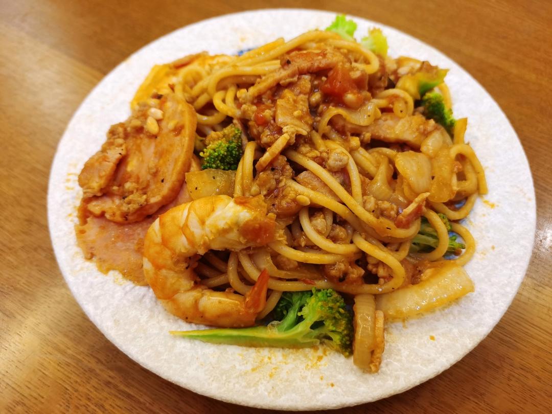 番茄肉酱意大利面
