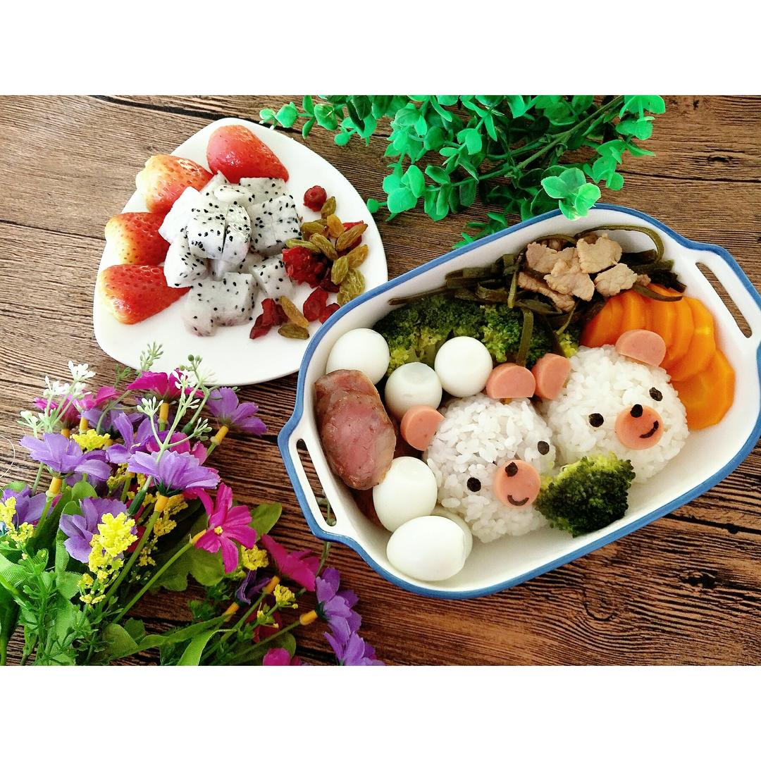 粉嫩嫩小白熊饭团便当